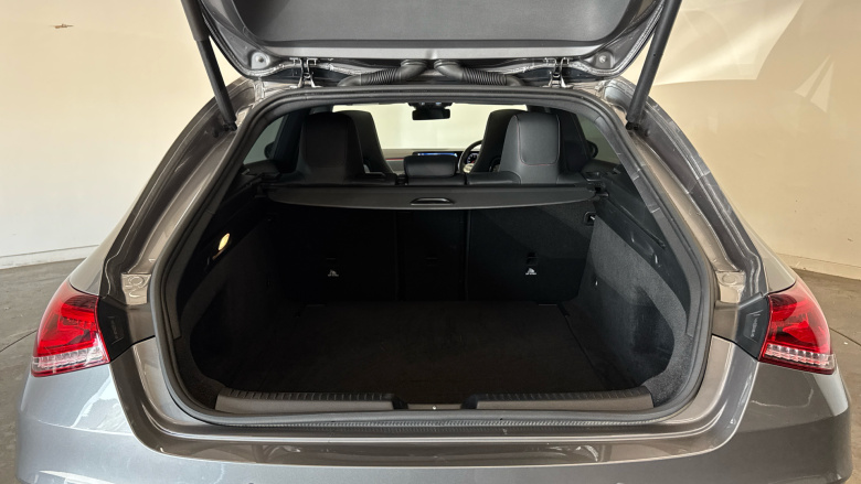 Mercedes-Benz CLA 220d AMG Line Premium + Night Ed 5dr Tip Auto Diesel Estate